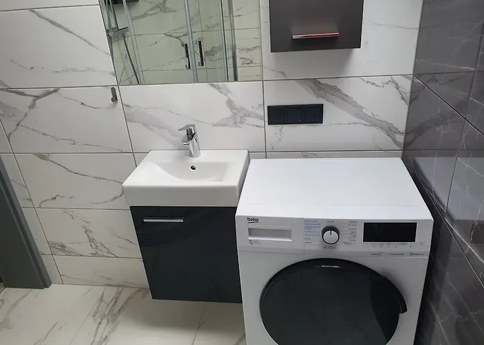 Przy Termach Еленя-Гура